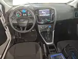 Фото 10 - Ford Focus