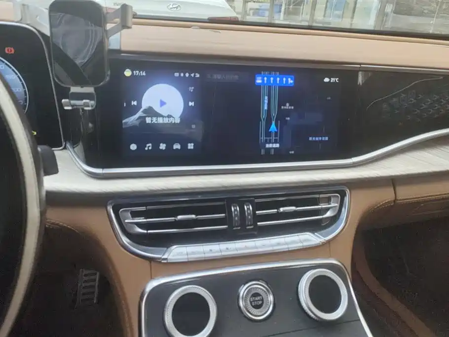 Hongqi H9 2020 2.0T Smart Connection Qi Chang Edition фото 13