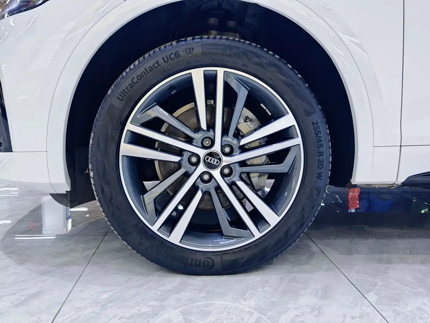 Audi Q5L 2022 40T Luxury Dynamic фото 6