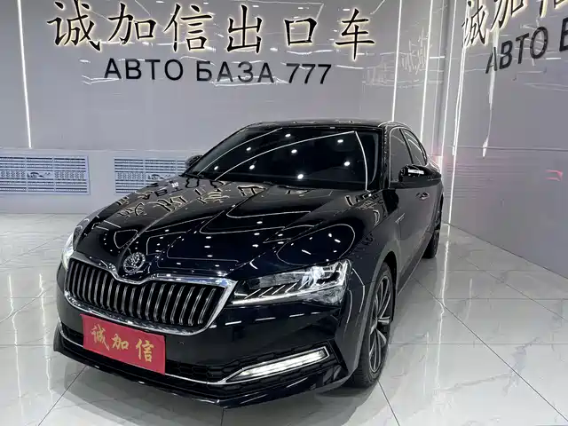 Škoda Superb 2024