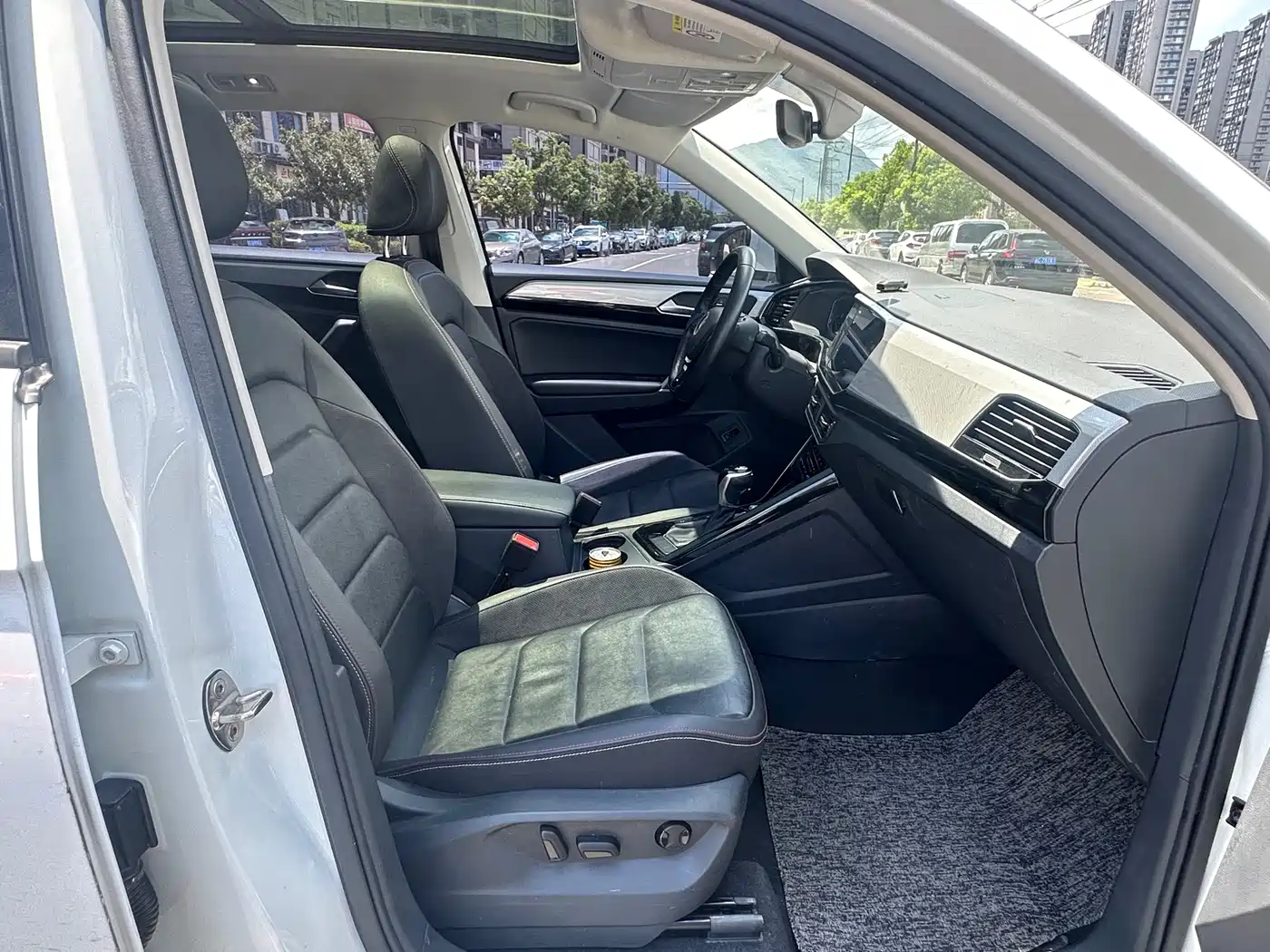 Фото 20 - Volkswagen Tayron