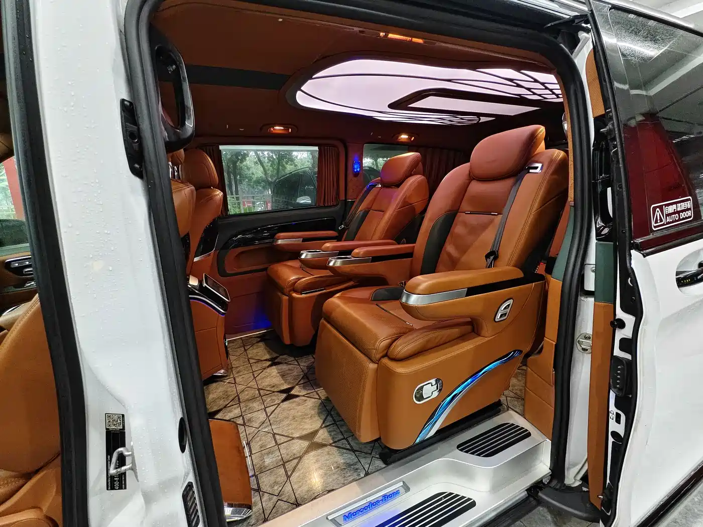 Mercedes-Benz Vito 2021 2.0T Business Edition 7-seater фото 9