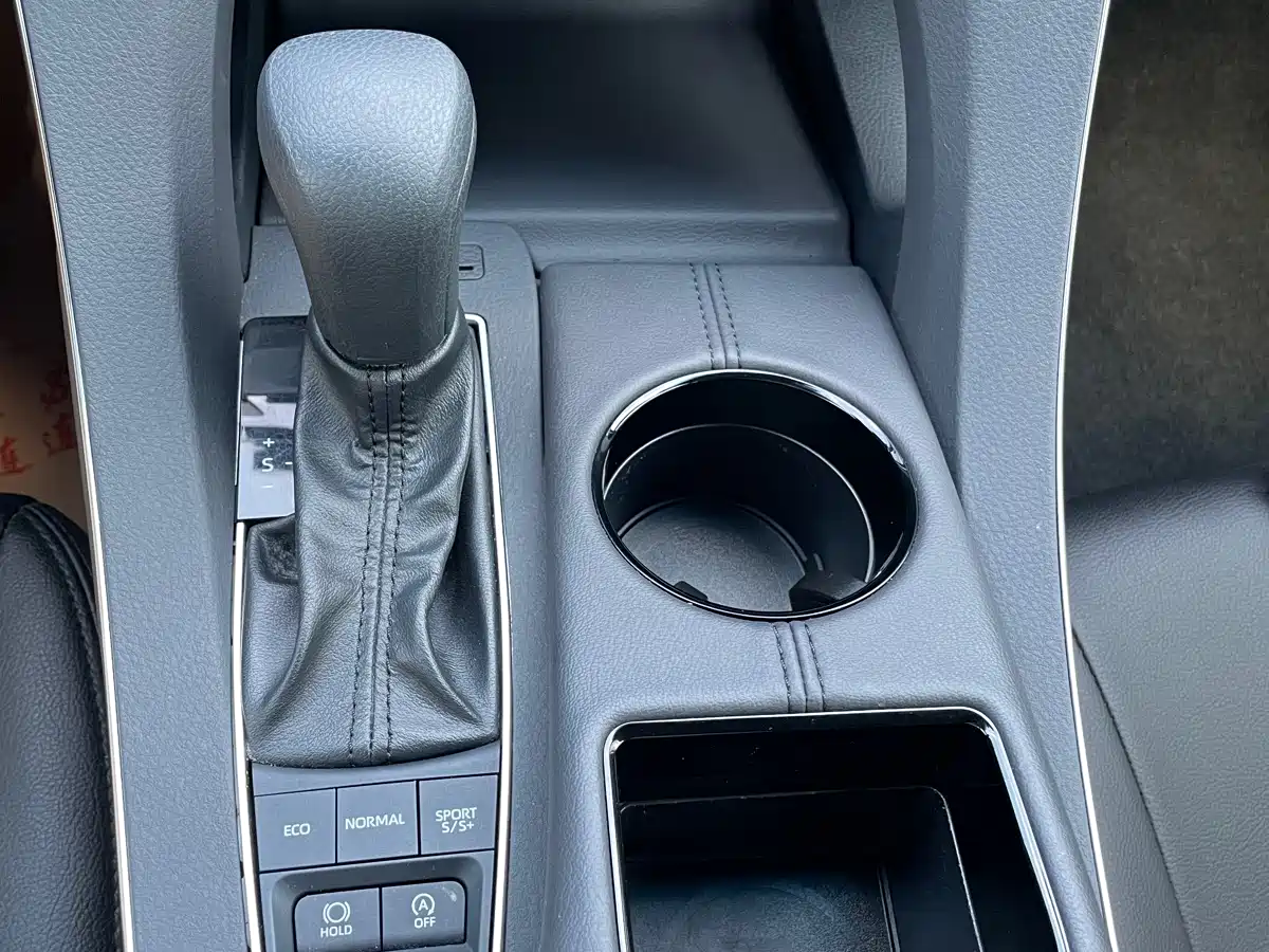 Toyota Avalon 2019 2.5L Progressive Edition China V фото 22