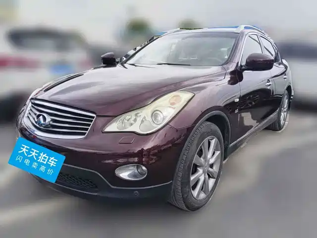 Infiniti QX50 (Import) 2013 2.5L 2WD Elegance — фото 1