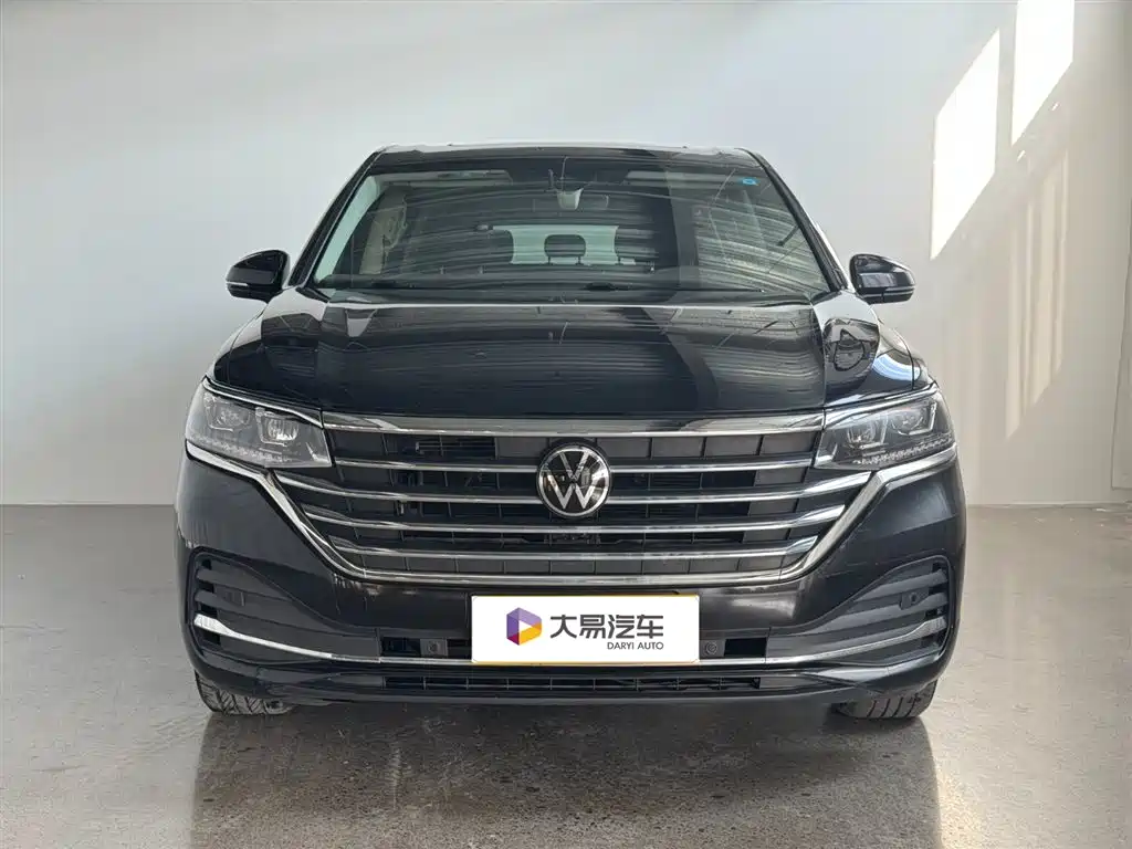Volkswagen Viloran 2023 Facelift 330TSI Business Edition фото 2