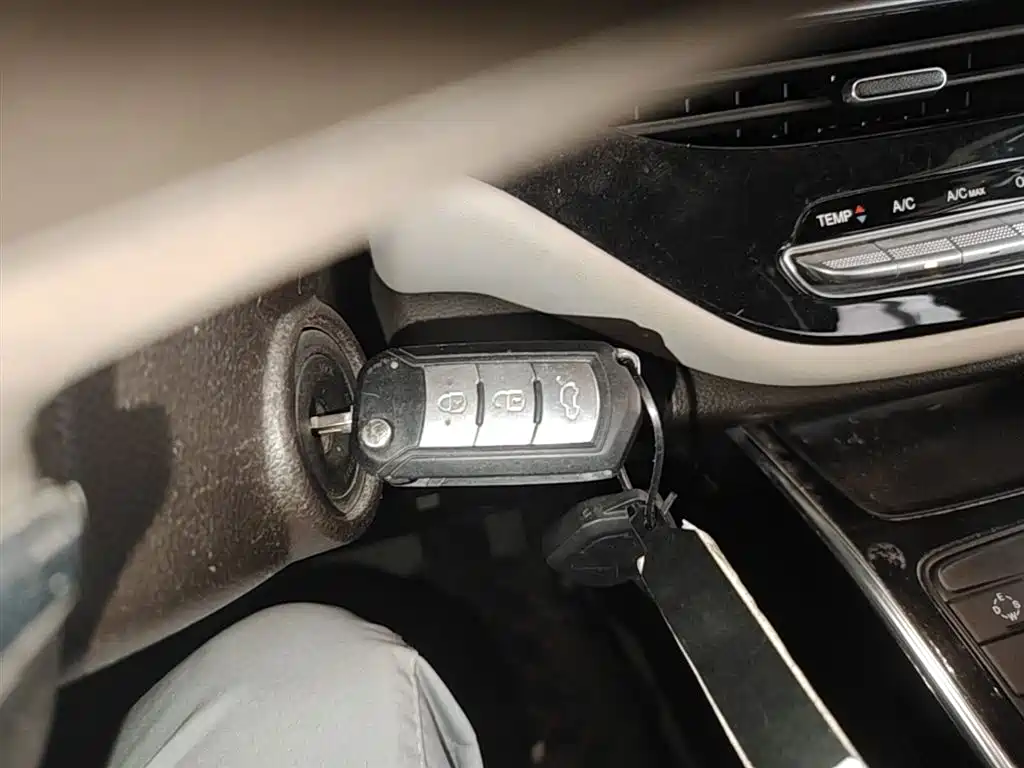 GAC Trumpchi Trumpchi M6 2019 270T Automatic Elite (7-seater) China V фото 9