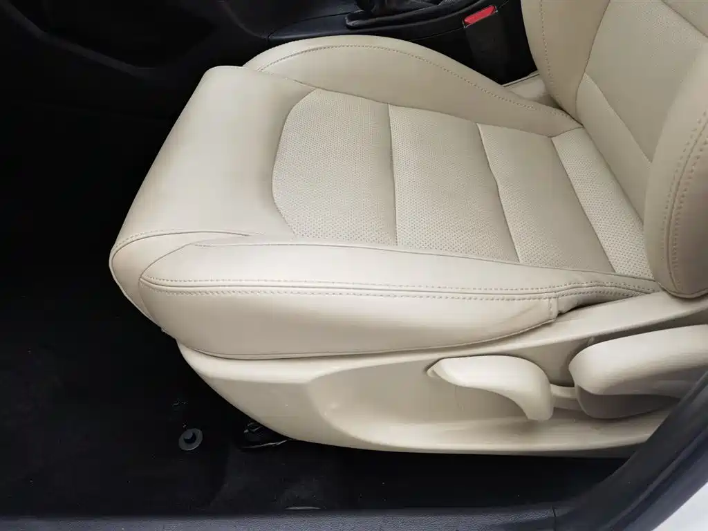 GEELY AUTOMOBILE EMGRAND