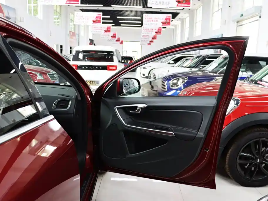 Volvo V60 2014 2014 T5 Zhiyi Edition