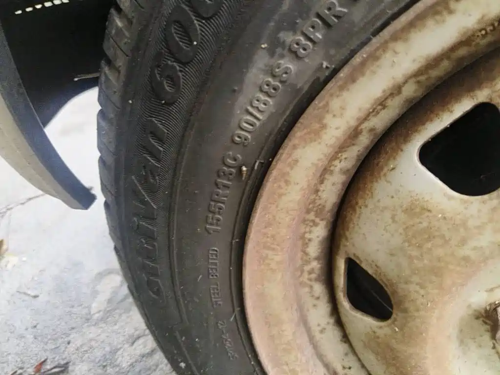 Dongfeng Xiaokang K07 2012 2006 1.0L Base Model BG10-01