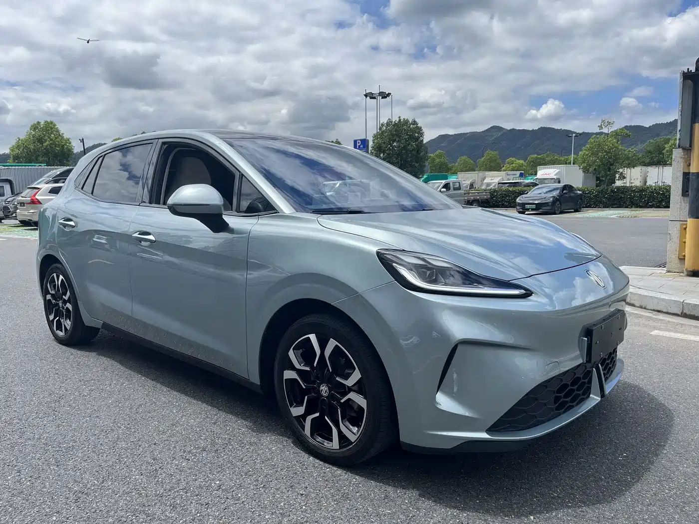 Фото 3 - MG MG4 EV