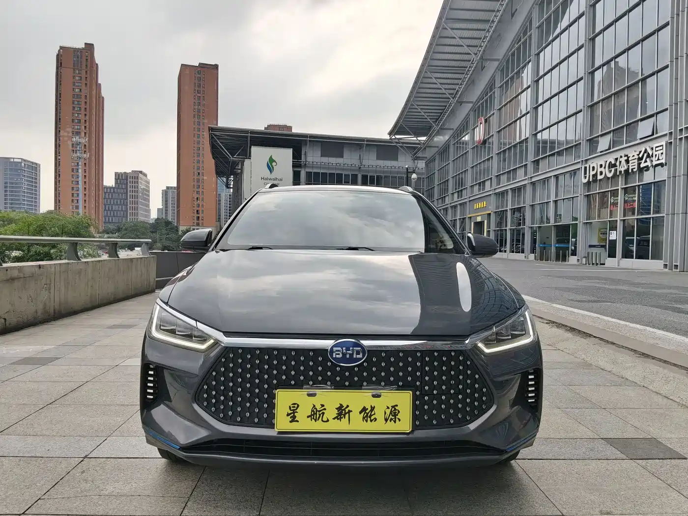 Фото 3 - BYD e2