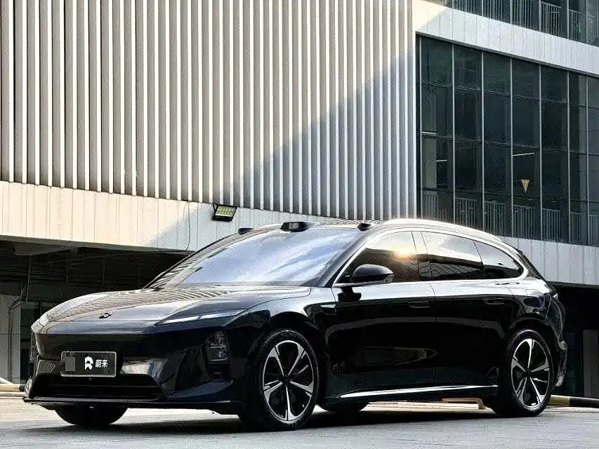 Фото 1 - NIO ET5T