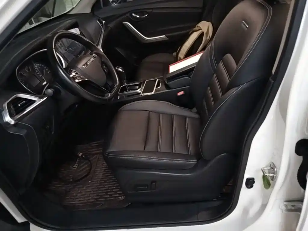 Venucia T90 2018 2018 2.0L CVT Smart Connection Intelligent Edition China V