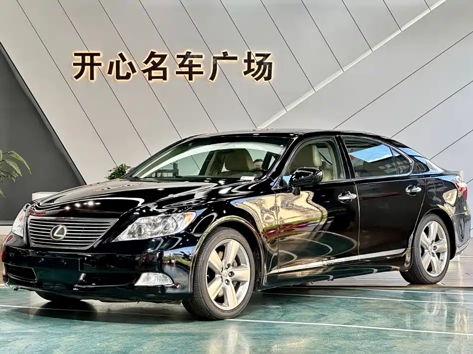 Фото 1 - Lexus LS