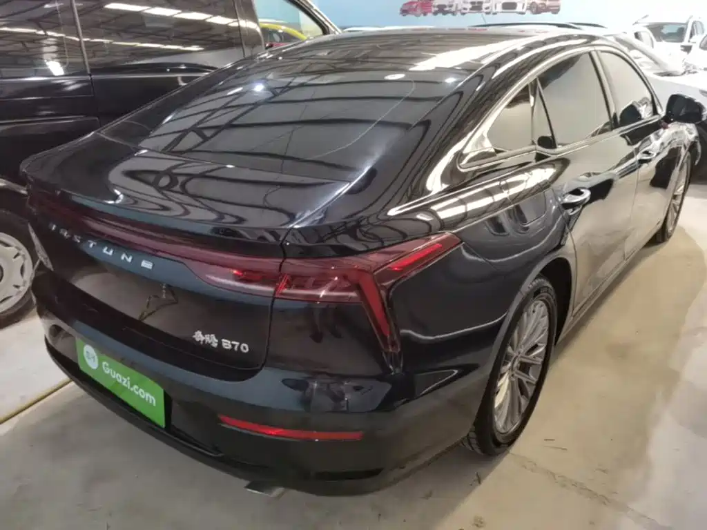 Besturn B70 2025 2025 Dragon Glory Edition 1.5T Premium