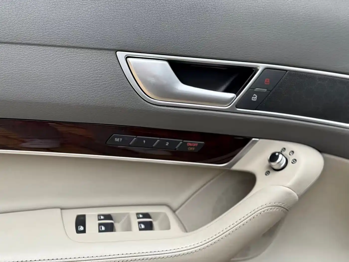 Audi A6L 2010 2.4L Luxury фото 13