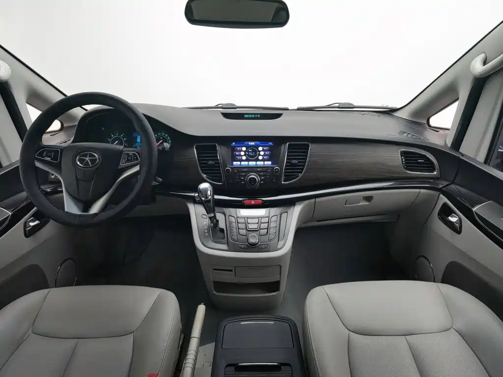 JAC Refine M5 2015 2013 2.0T Petrol Automatic Official Edition