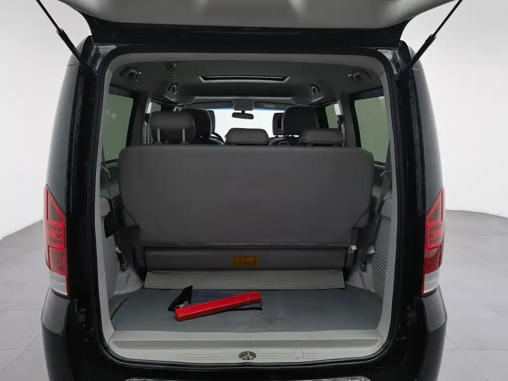 JAC Refine M5 2015 2013 2.0T Petrol Automatic Official Edition