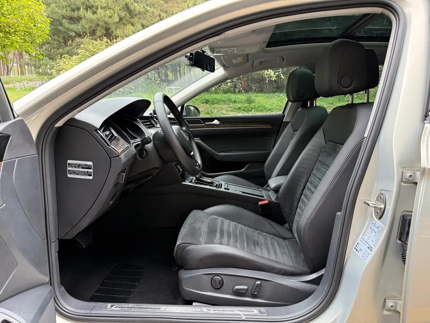 Volkswagen Magotan 2017 330TSI DSG Luxury фото 7