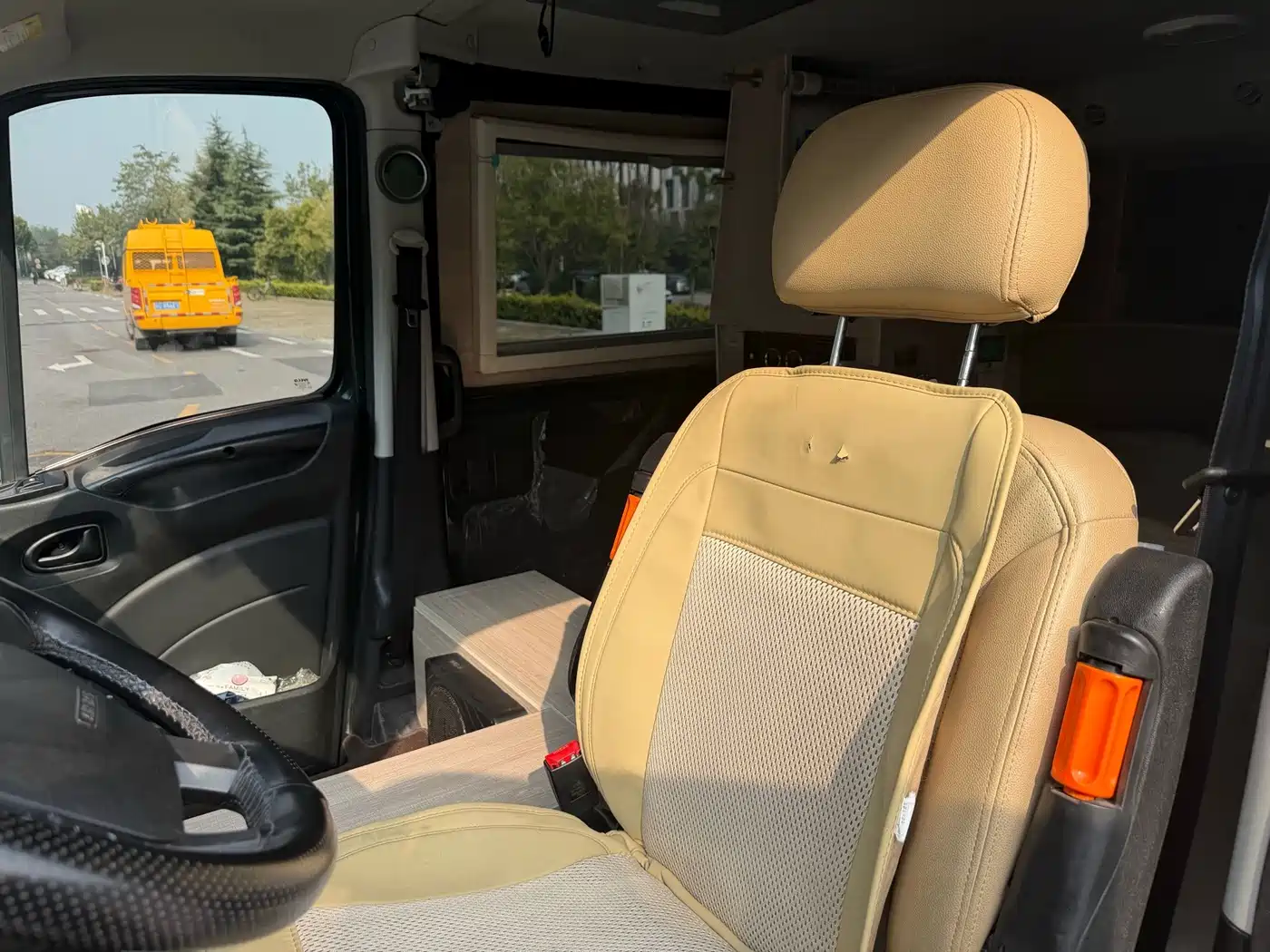 Iveco Daily 2021 2021 3.0T Automatic Yunrui Short Wheelbase Low Roof Manual Door F1C