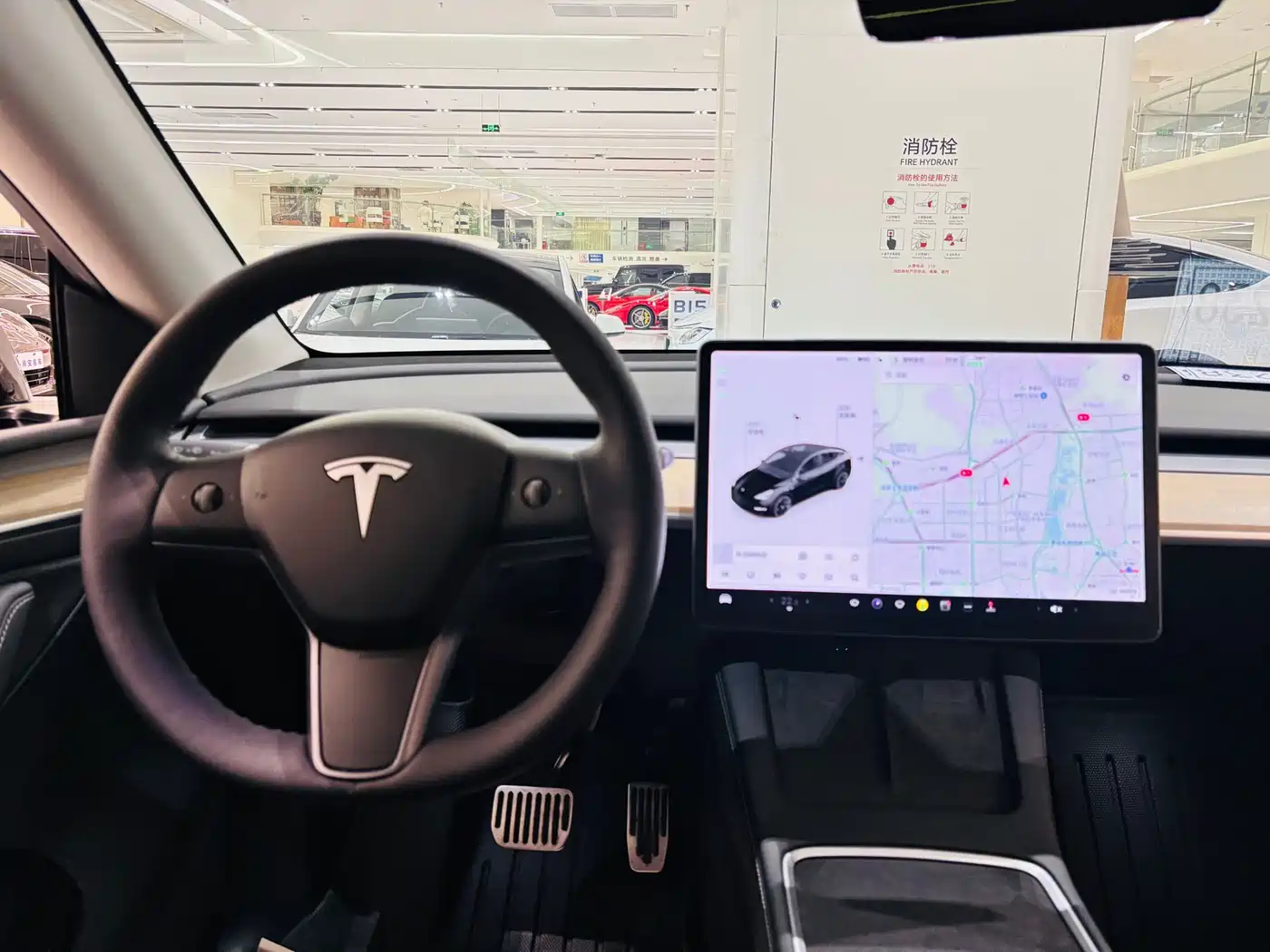 TESLA MODEL Y