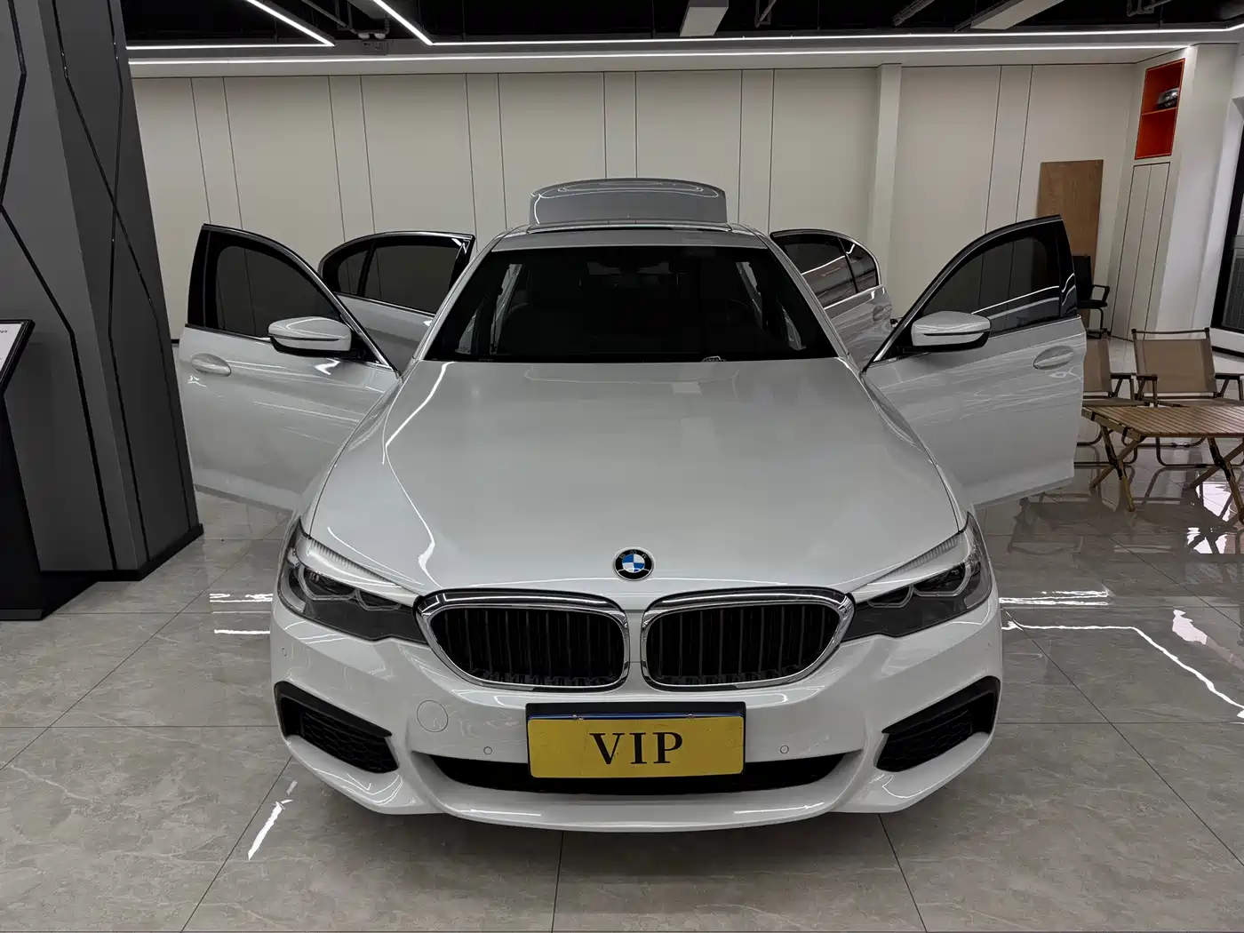 BMW 5 Series 2020 525Li M Sport Package фото 20
