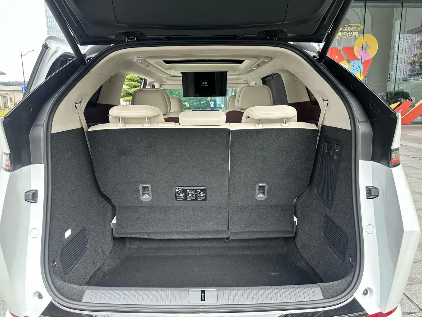 XPeng X9 2026 2025 Extended Range Edition
