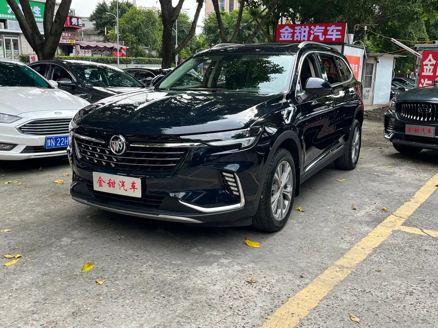 Фото 1 - Buick Envision Plus