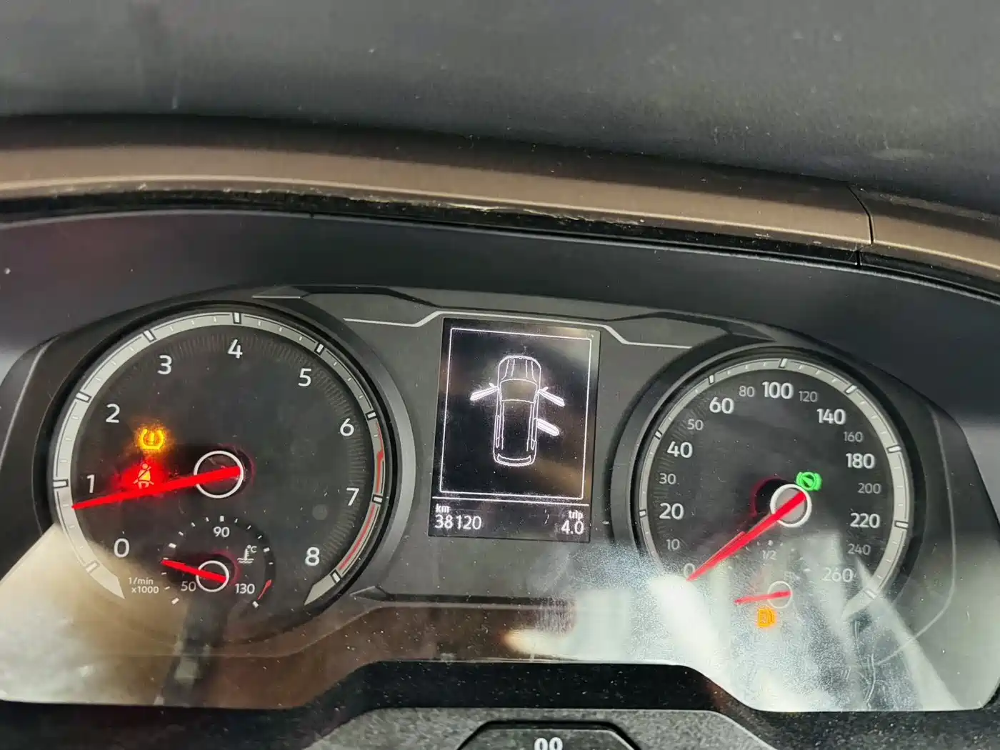 Volkswagen Tharu 2021 Model 280TSI 2WD Luxury Edition фото 6