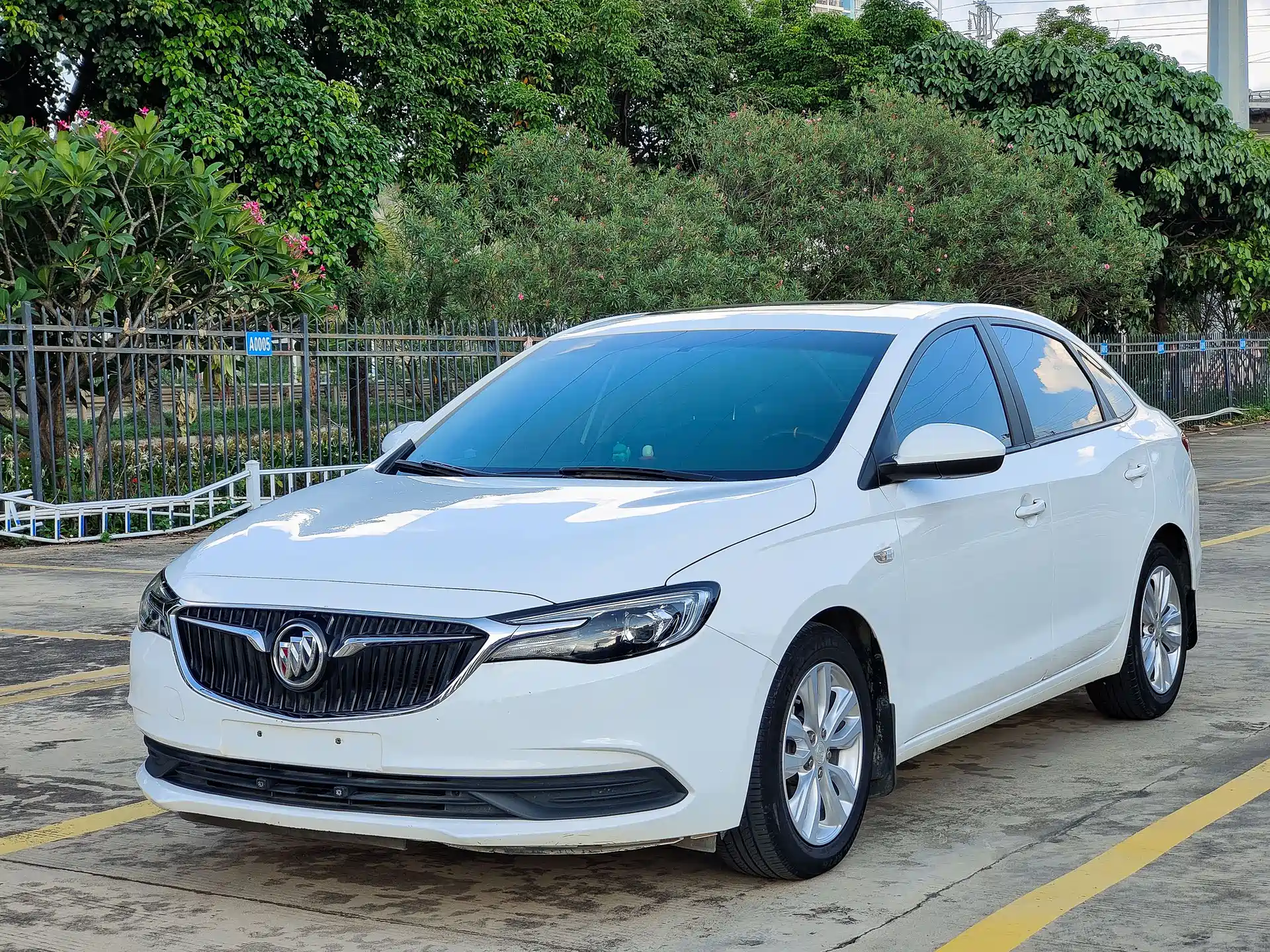Фото 1 - Buick Excelle