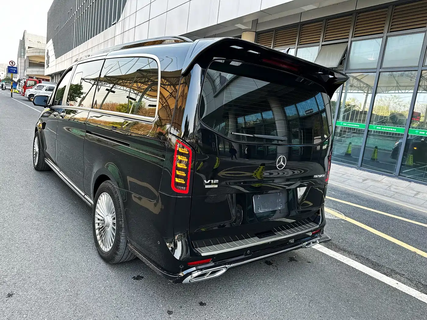 Mercedes-Benz Vito 2021 2.0T Business Edition 7-seater фото 3