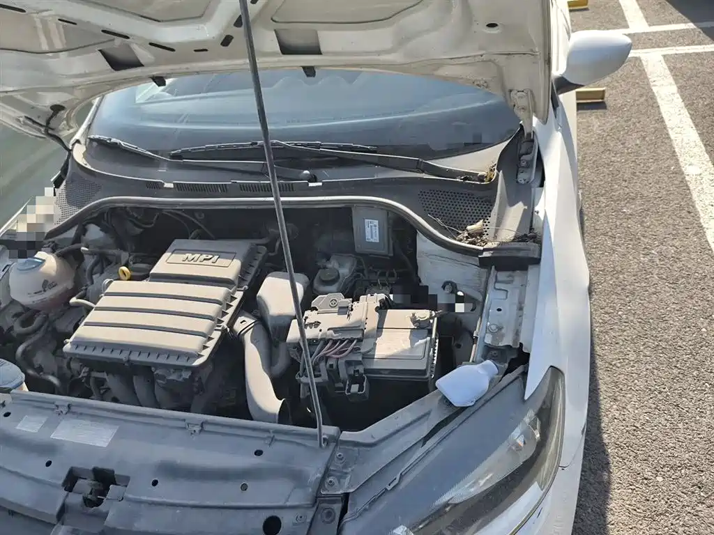 Volkswagen Jetta 2013 1.6L Manual Comfort фото 22