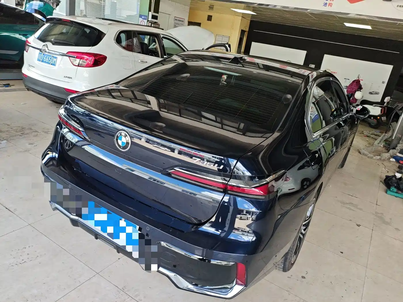 BMW 7 Series 2026 2023 Model 735Li M Sport Package