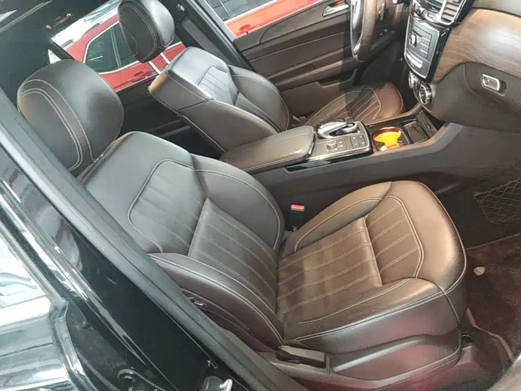 Фото 25 - Mercedes-Benz GLE