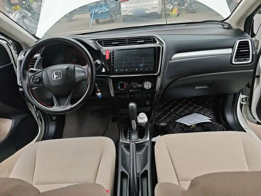 Honda Greiz 2016 2016 1.5L CVT Classic Edition