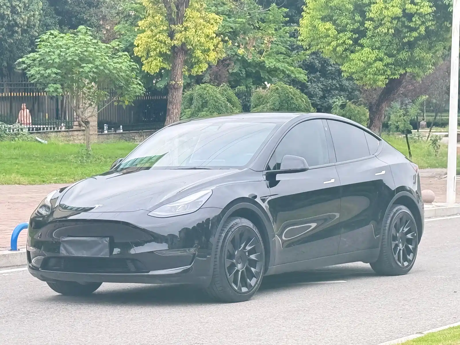 Photo 1 - Tesla Model Y