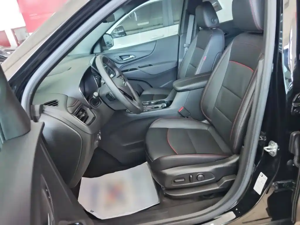 Chevrolet Equinox 2023 2022 Mild Hybrid 550T RS 4WD Intelligent Defense Edition