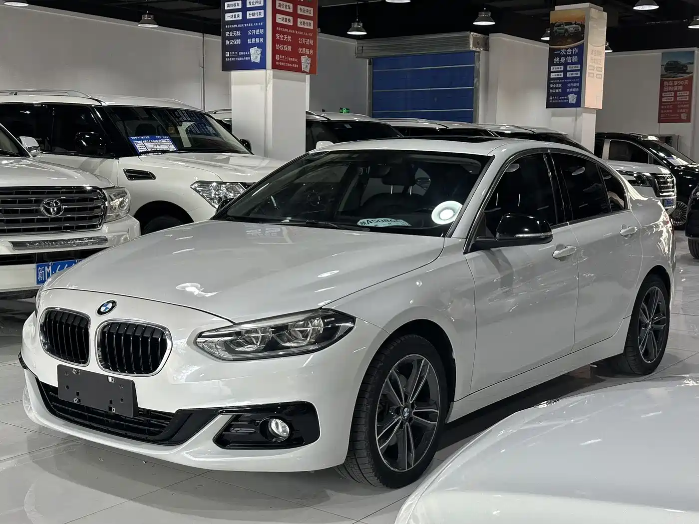 BMW 1 Series 2018 118i Sport Edition
