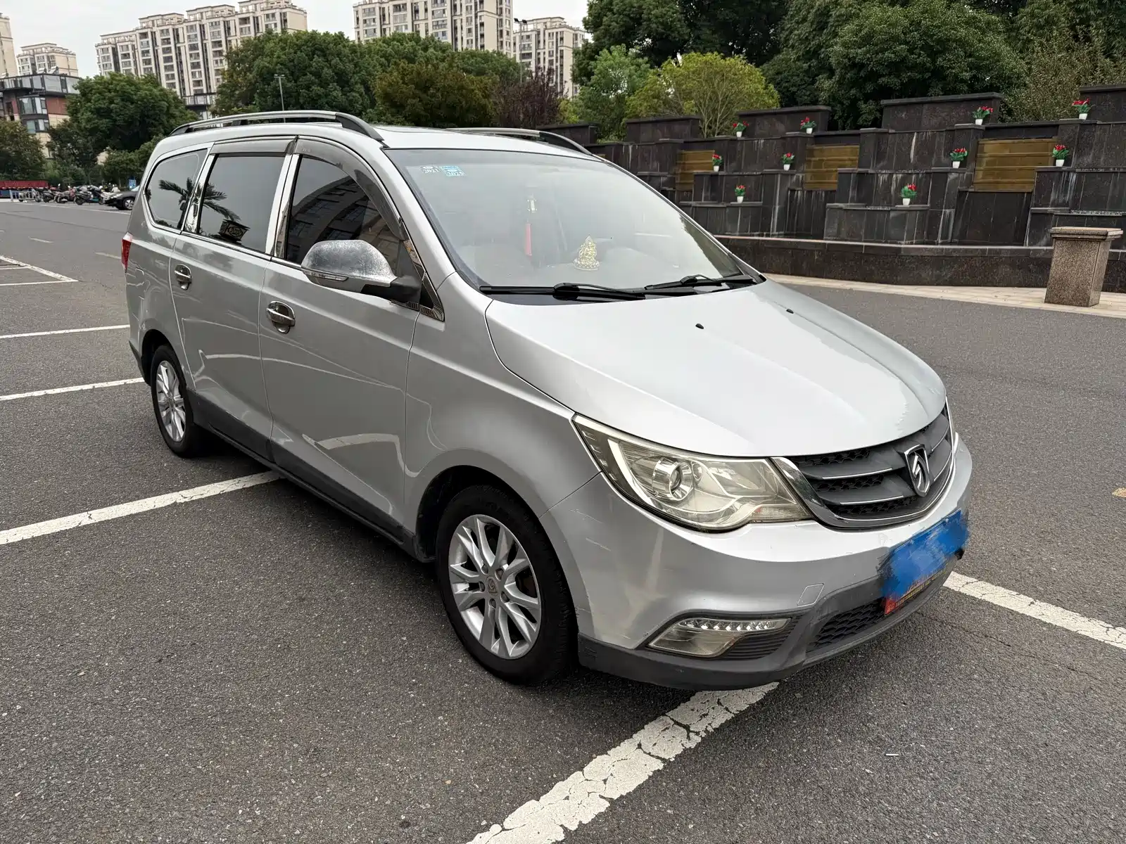 Photo 3 - Baojun 730