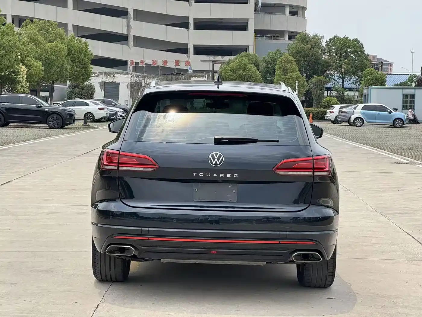 Фото 5 - Volkswagen Touareg