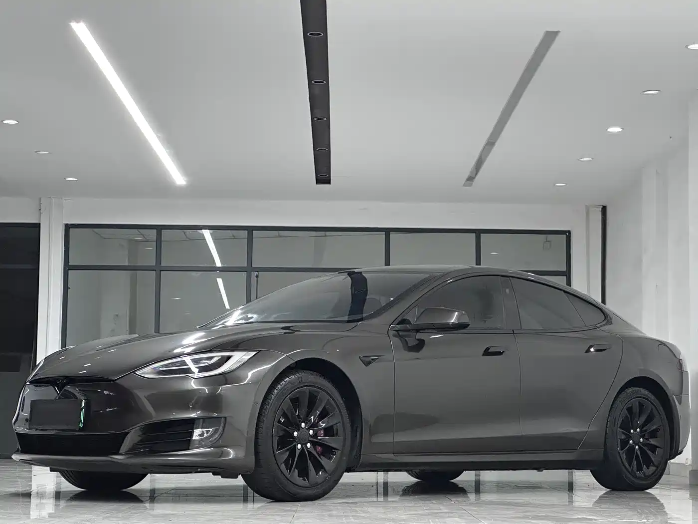 Tesla Model S 2019 2017 Model S 75D Standard Range