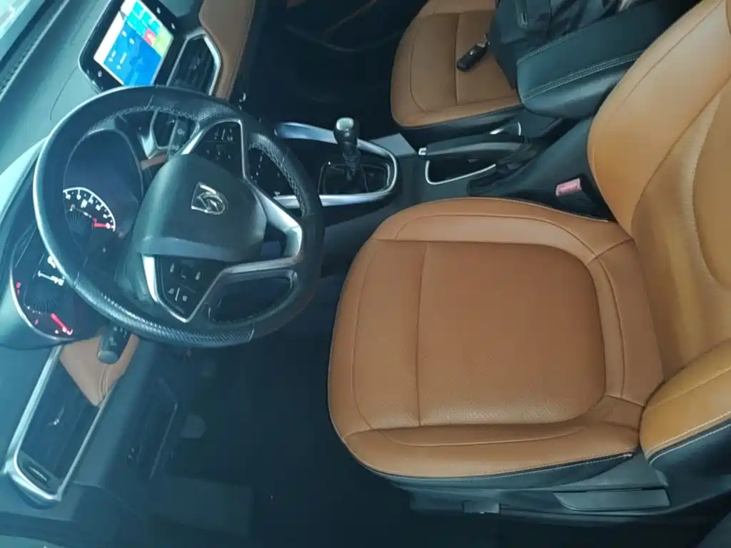 Baojun 510 2017 2017 1.5L Manual Luxury