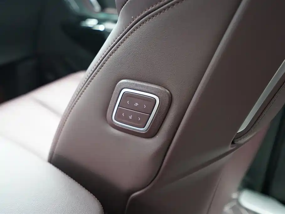 Buick Century 2023 2.0T 6-Seat World Edition фото 18