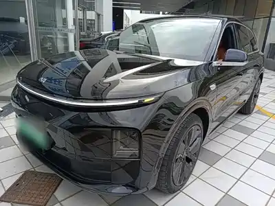 Li Auto L6