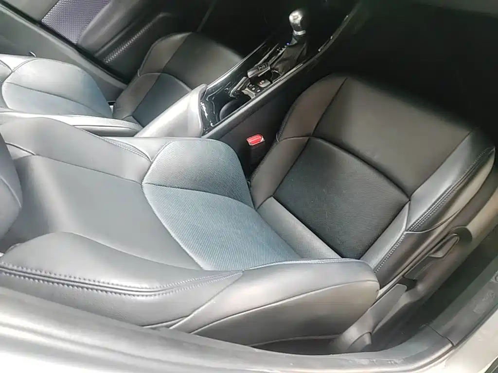Toyota C-HR 2020 2020 Model 2.0L Leading