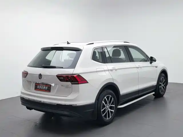 Volkswagen Tiguan L 2017 330TSI Automatic 2WD Luxury Edition — фото 2