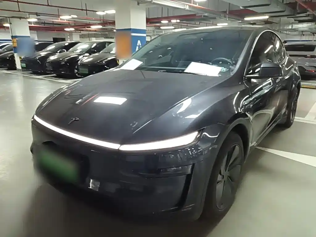 صورة 2 - Tesla Model Y