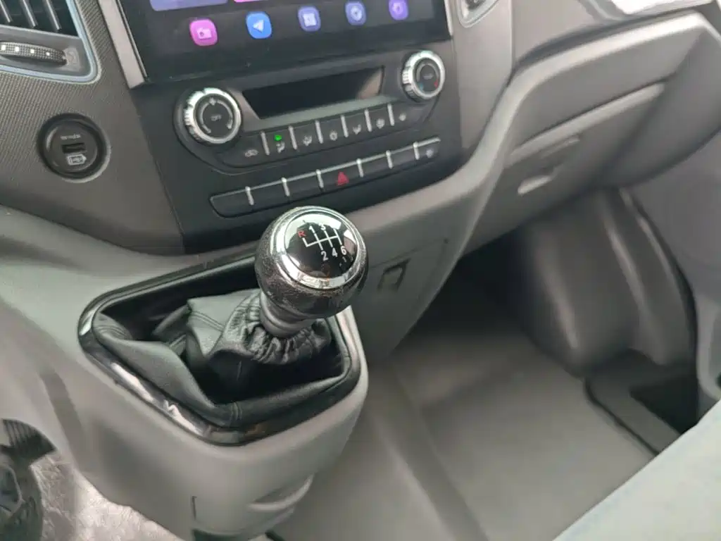 Foton Tuyano 2022 2021 2.0T Manual Tongtu Short Wheelbase Medium Roof 5/6-Seater 4F20TC3