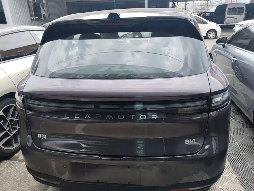 صورة 6 - Leapmotor B10