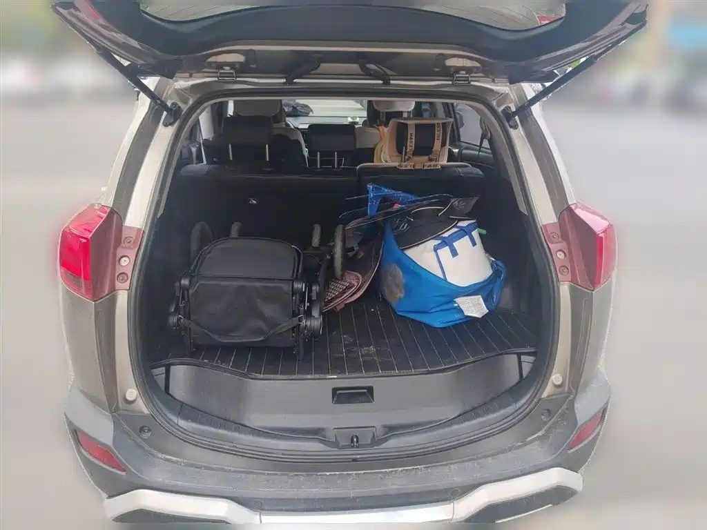 Toyota RAV4 Rongfang 2013 2.0L CVT 4WD Pioneer фото 16